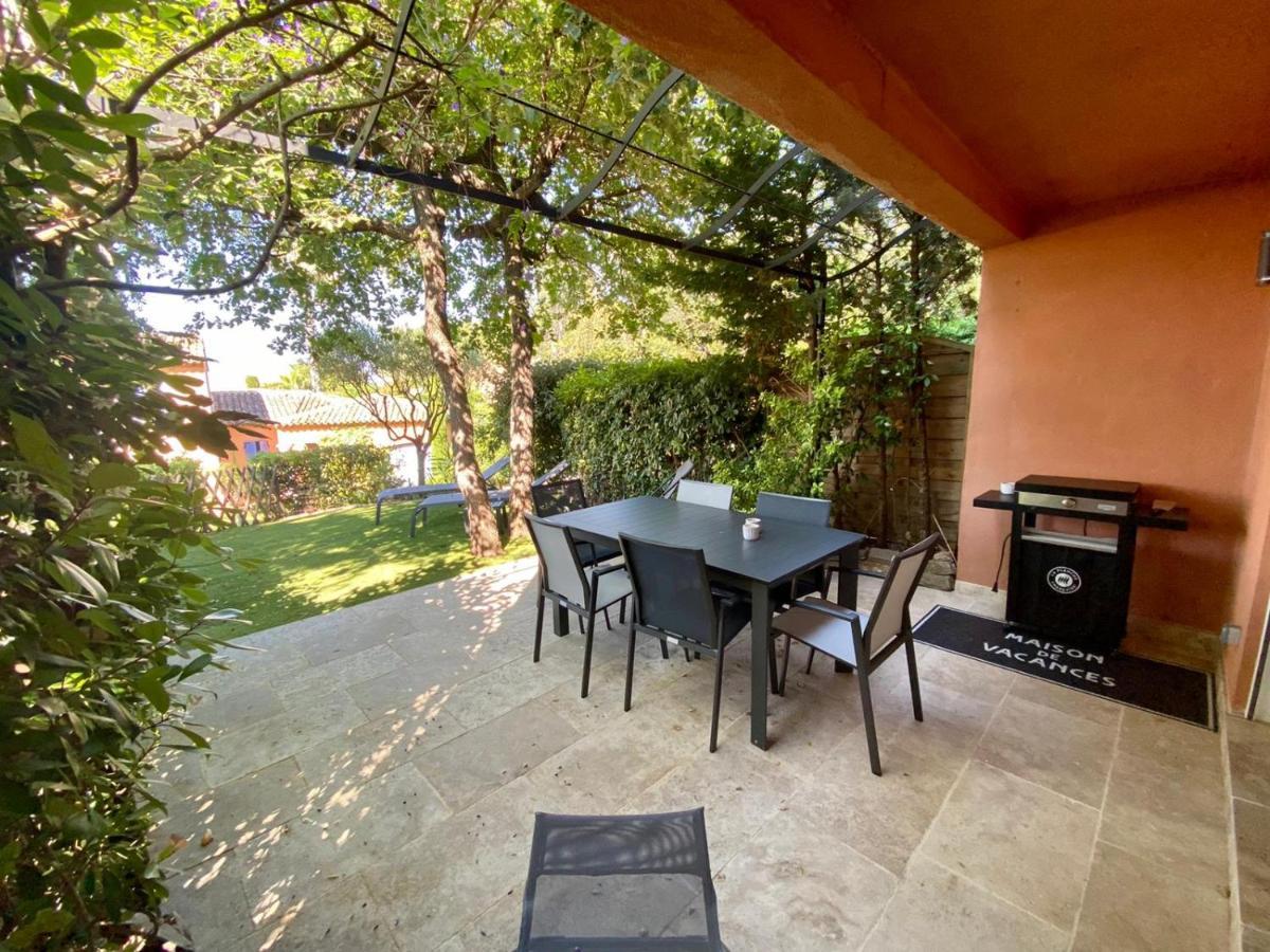 Villa Vue Mer Donnant Sur Le Golfe De St Tropez, 2 Chambres, 6 Pers, Piscine Commune Saint-Tropez Zewnętrze zdjęcie
